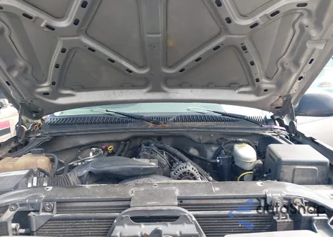 2003 Chevrolet Silverado 1500 Ls из США, поврежденный, VIN 1GCEK19T53E154861